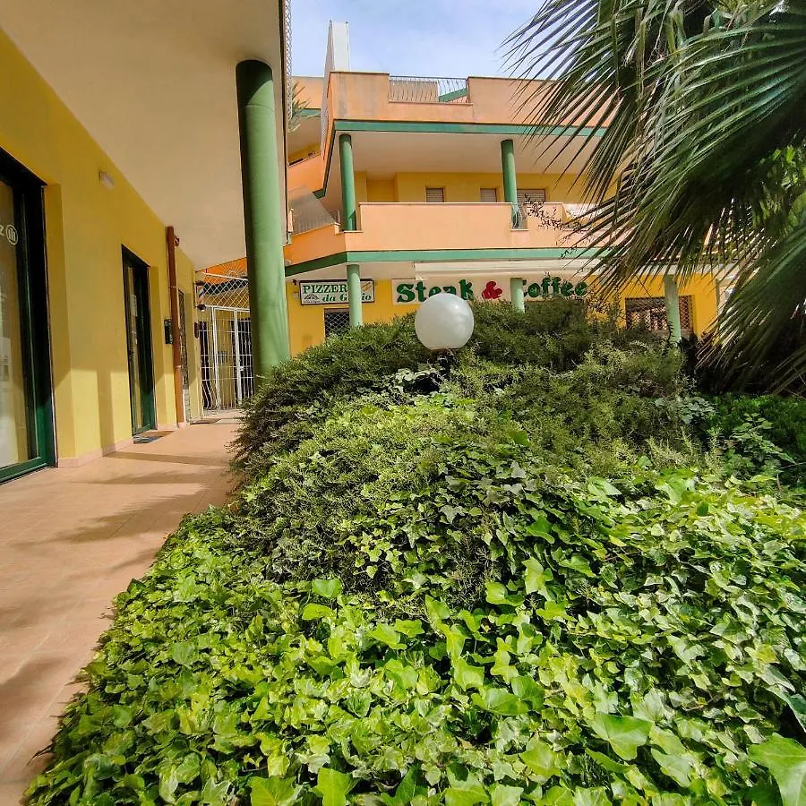 Pensión Delphinium Hotel Selargius