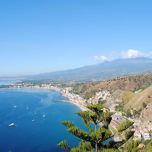 Tiziana Apartamento Giardini-Naxos